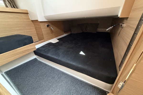 HULL 298 40ft Nimbus Yacht For Sale
