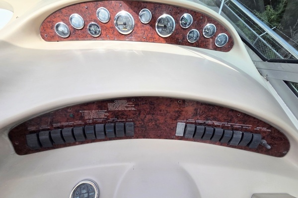 One Love 33ft Sea Ray Yacht For Sale