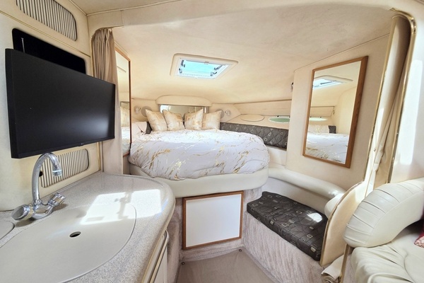 One Love 33ft Sea Ray Yacht For Sale