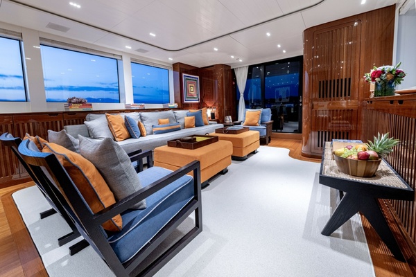 CALM 95ft Sanlorenzo Yacht For Sale