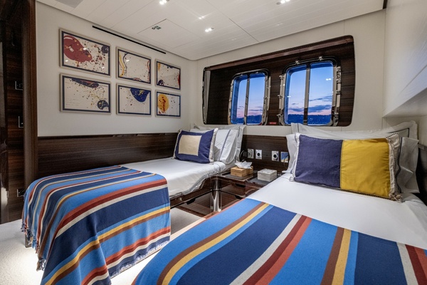 CALM 95ft Sanlorenzo Yacht For Sale