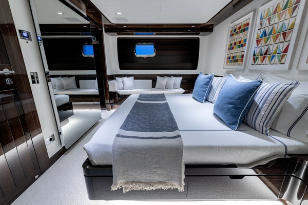 CALM 95ft Sanlorenzo Yacht For Sale