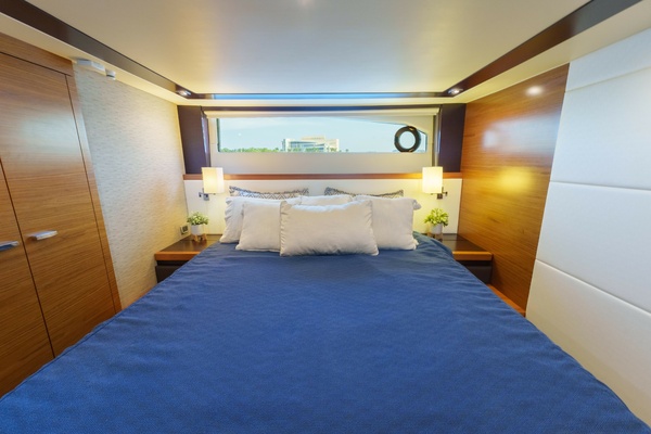 SHANGRI LA 54ft Tiara Yachts Yacht For Sale