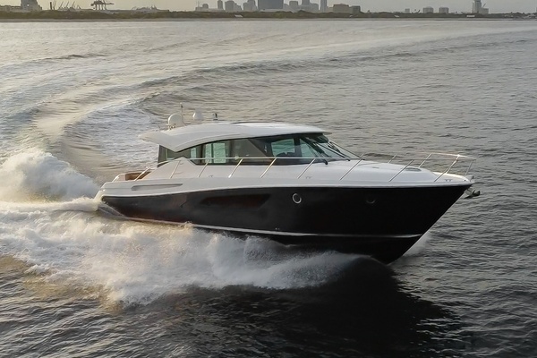 SHANGRI LA 54ft Tiara Yachts Yacht For Sale