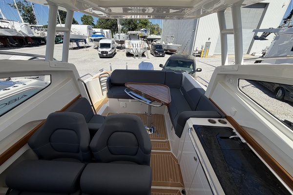 W9 327 30ft Nimbus Yacht For Sale