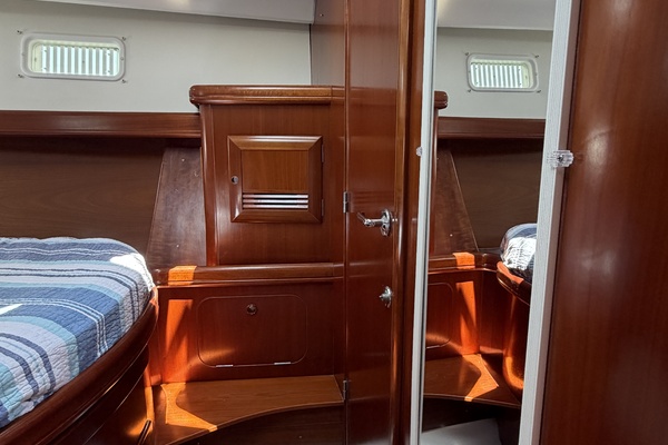 Brer Fox 47ft Beneteau Yacht For Sale