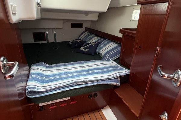 Brer Fox 47ft Beneteau Yacht For Sale
