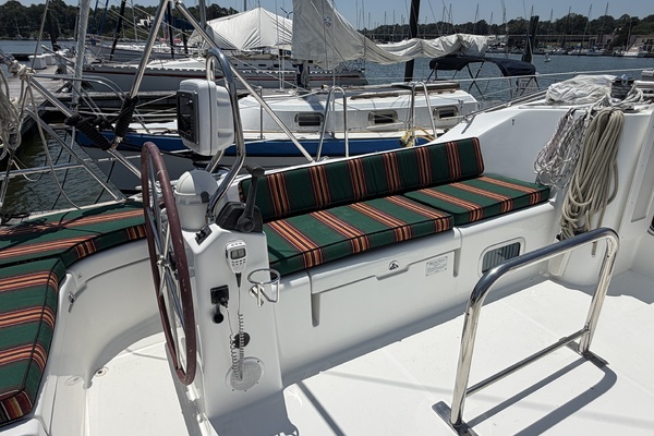 Brer Fox 47ft Beneteau Yacht For Sale