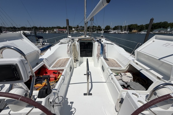 Brer Fox 47ft Beneteau Yacht For Sale