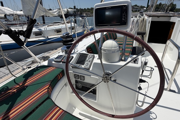 Brer Fox 47ft Beneteau Yacht For Sale
