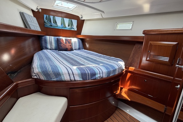 Brer Fox 47ft Beneteau Yacht For Sale