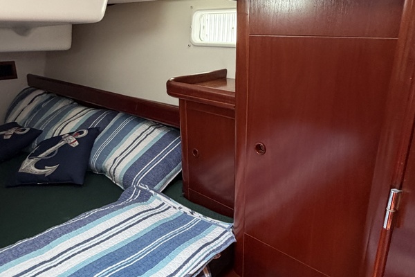 Brer Fox 47ft Beneteau Yacht For Sale