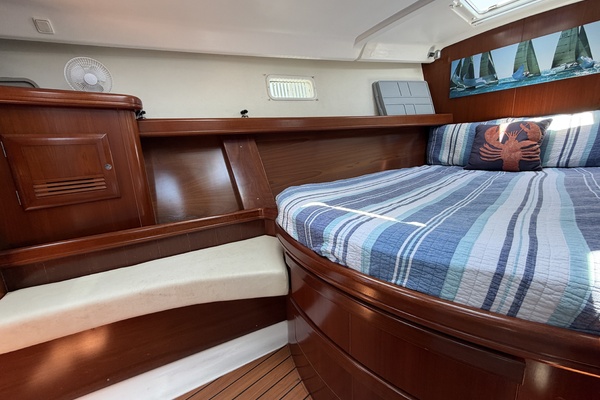 Brer Fox 47ft Beneteau Yacht For Sale