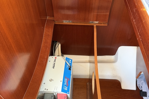 Brer Fox 47ft Beneteau Yacht For Sale