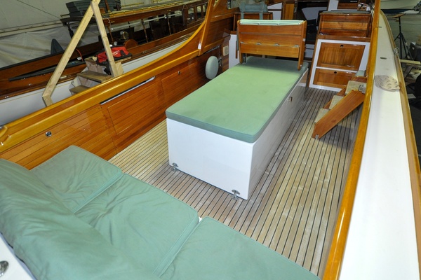 Halcyone 30ft Lyman Morse Yacht For Sale
