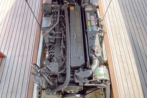 Halcyone 30ft Lyman Morse Yacht For Sale