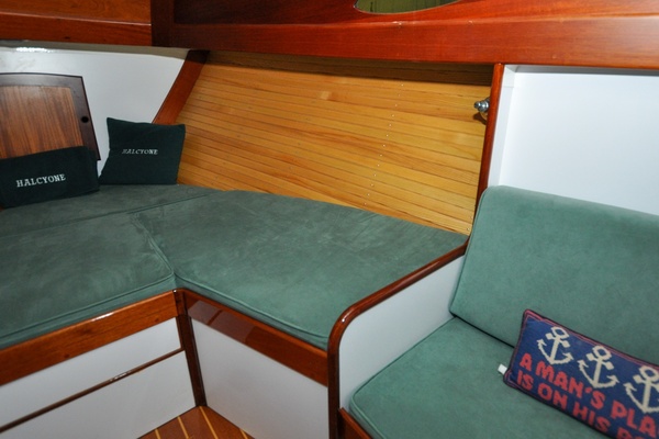 Halcyone 30ft Lyman Morse Yacht For Sale