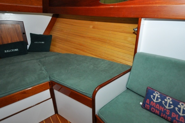 Lyman-Morse Monhegan 30 Yacht For Sale