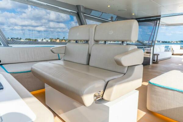 2019Van der Valk 90 ft LeVen 90   LADY SADIE