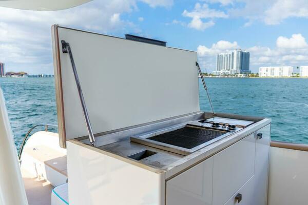 2019Van der Valk 90 ft LeVen 90   LADY SADIE