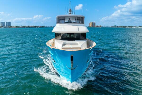 2019Van der Valk 90 ft LeVen 90   LADY SADIE