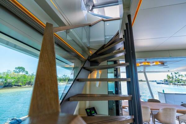 2019Van der Valk 90 ft LeVen 90   LADY SADIE