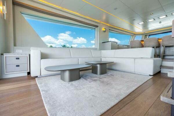 2019Van der Valk 90 ft LeVen 90   LADY SADIE