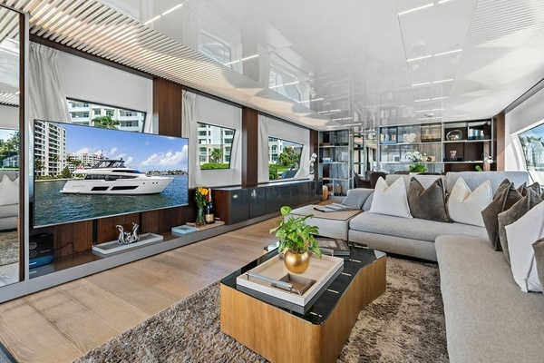 Ferretti Yachts 850 Motoryacht Yacht For Sale