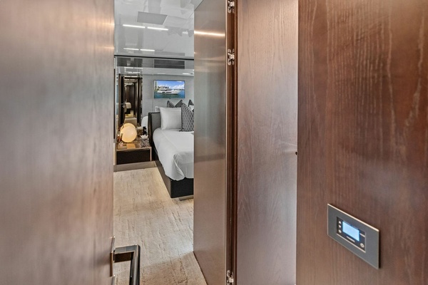 ALTER EGO 85ft Ferretti Yachts Yacht For Sale