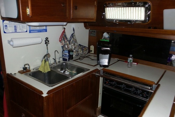 Unabated 42ft Pearson Yacht For Sale