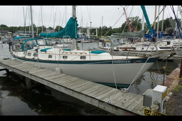 Unabated 42ft Pearson Yacht For Sale
