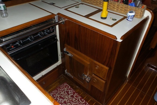 Unabated 42ft Pearson Yacht For Sale
