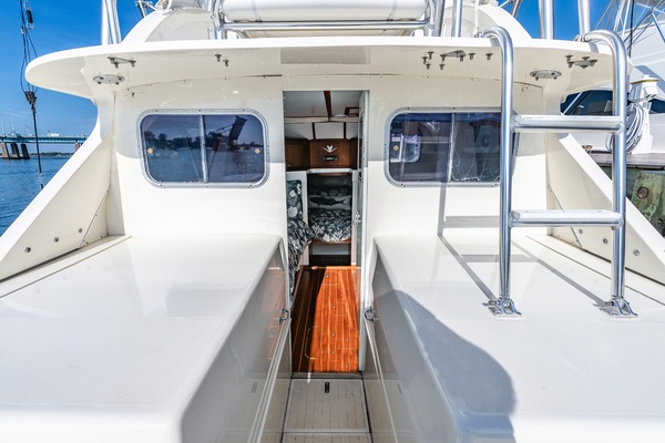 Pic s Kicks 31ft Bertram Yacht For Sale