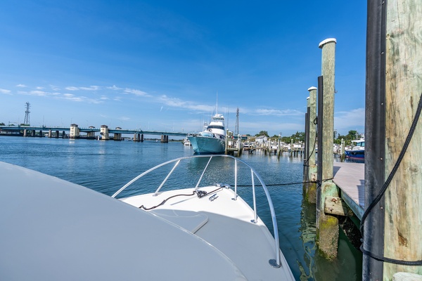 Pic s Kicks 31ft Bertram Yacht For Sale