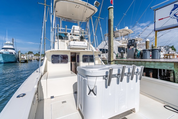 Pic s Kicks 31ft Bertram Yacht For Sale