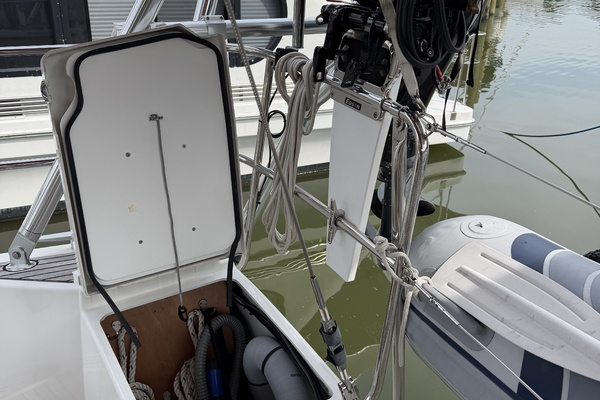 Cinnamon Girl 44ft Jeanneau Yacht For Sale