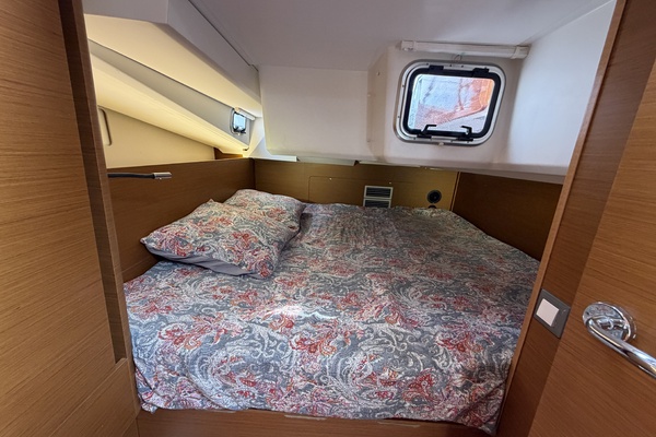 Cinnamon Girl 44ft Jeanneau Yacht For Sale