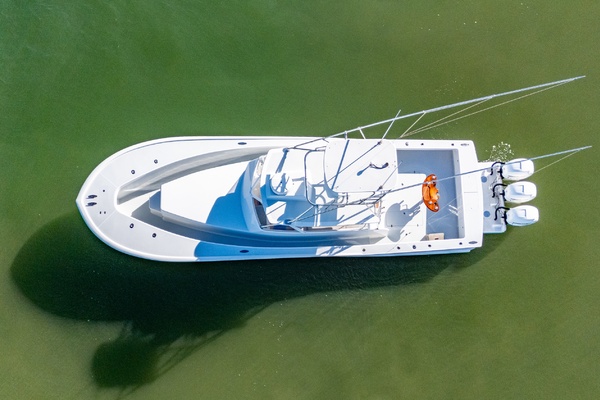 FLYING LOW 41ft Custom Carolina Yacht For Sale