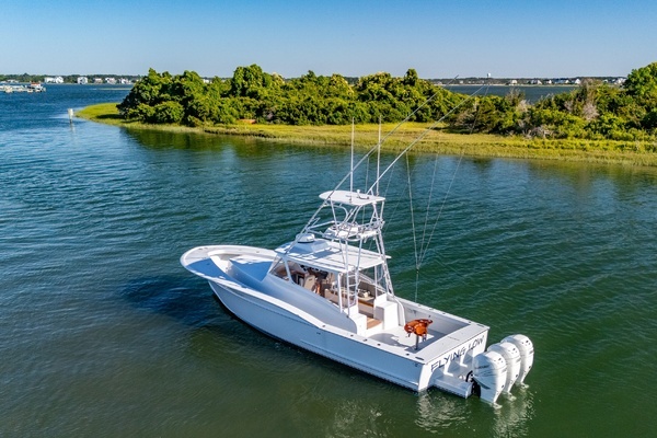 2020 Custom Carolina 41