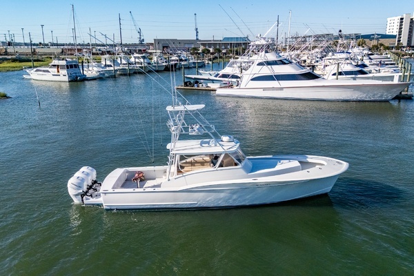 2020 Custom Carolina 41