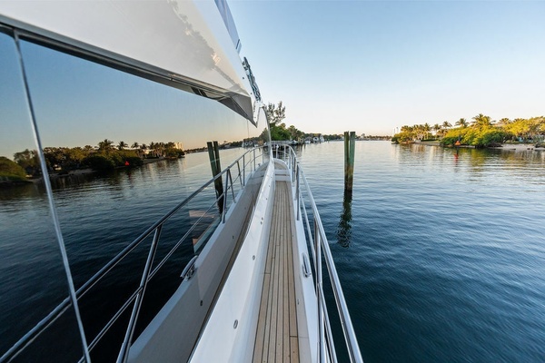 ELLIGANCE 68ft Sunseeker Yacht For Sale