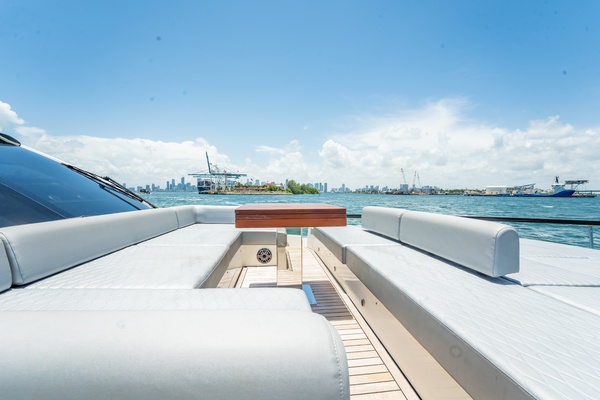 82ft Astondoa Yacht For Sale