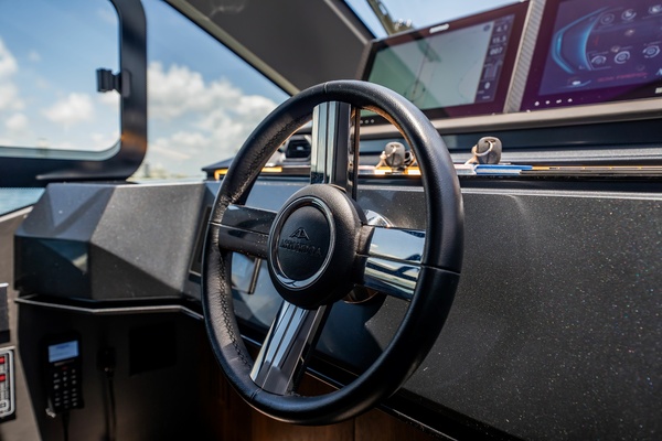 82ft Astondoa Yacht For Sale