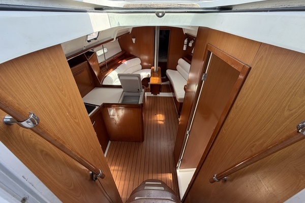 Photo of the 2007 Beneteau 343 "Amore"
