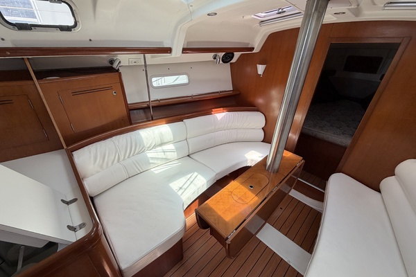 Amore 34ft Beneteau Yacht For Sale