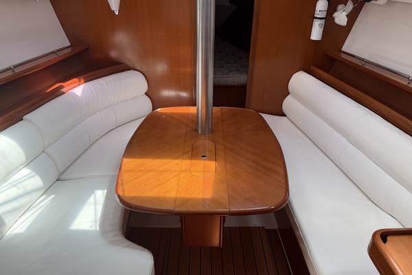 Amore 34ft Beneteau Yacht For Sale