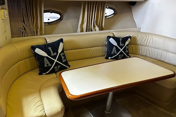 JP5 40ft Carver Yacht For Sale