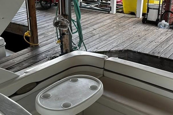 JP5 40ft Carver Yacht For Sale
