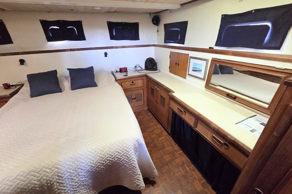 Stella Maris 39ft C  amp  L Yacht For Sale