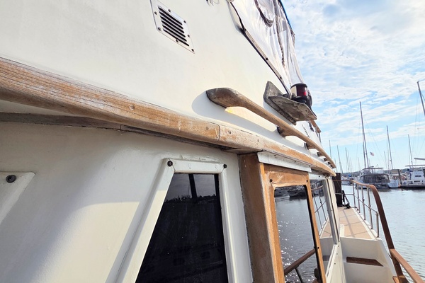 Stella Maris 39ft C  amp  L Yacht For Sale